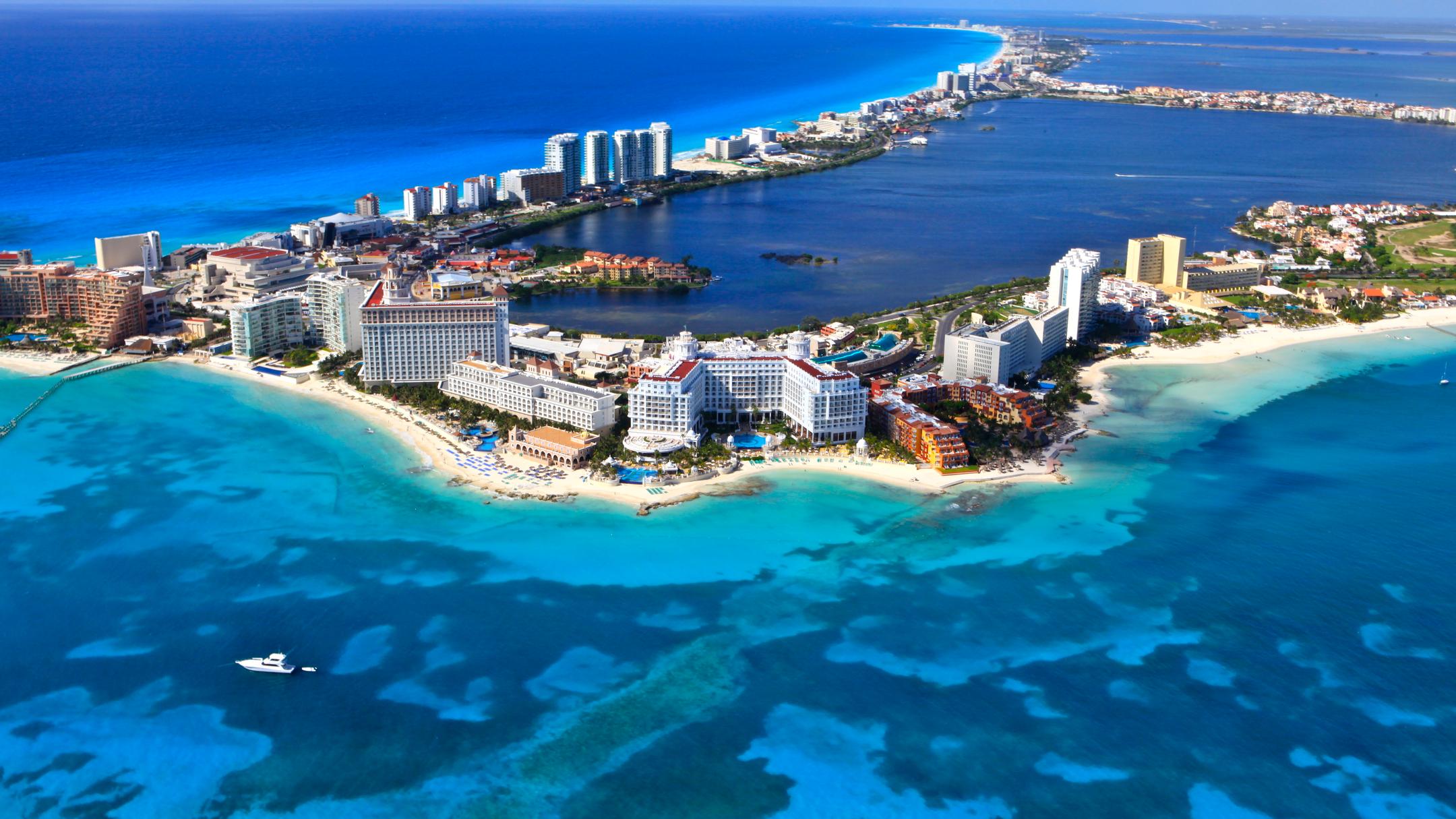 Flights to Cancún from 99 Priceline