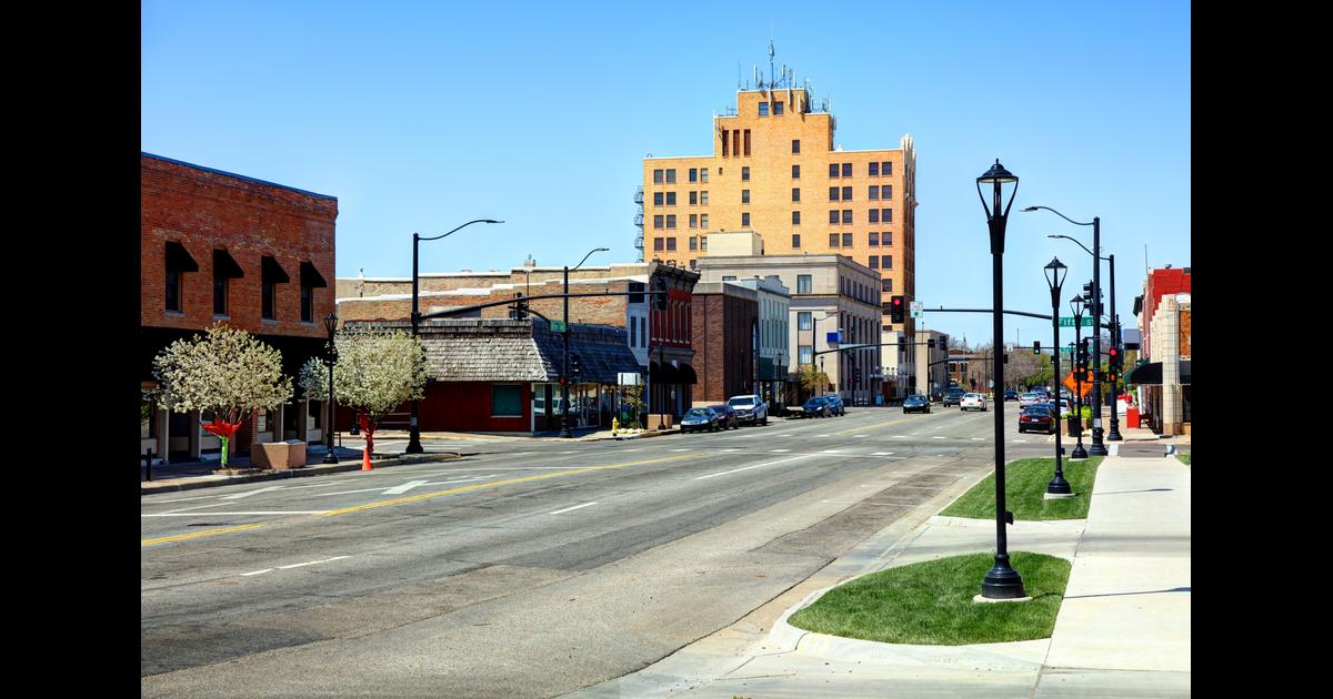 Cheap Flights to Salina, Kansas (KS) from 90