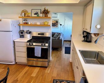 Stylish Farmhouse by Capitol Reef. Books, Full Kitchen, Kid-Friendly. - Teasdale - Küche