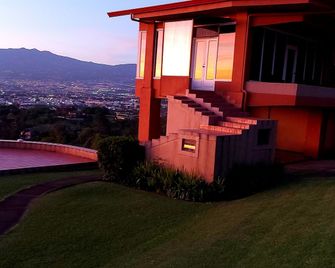 Hotel Monte Campana Escazu - Escazu - Venkovní prostory
