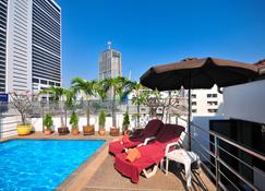 Admiral Suites Bangkok - Bangkok - Pool
