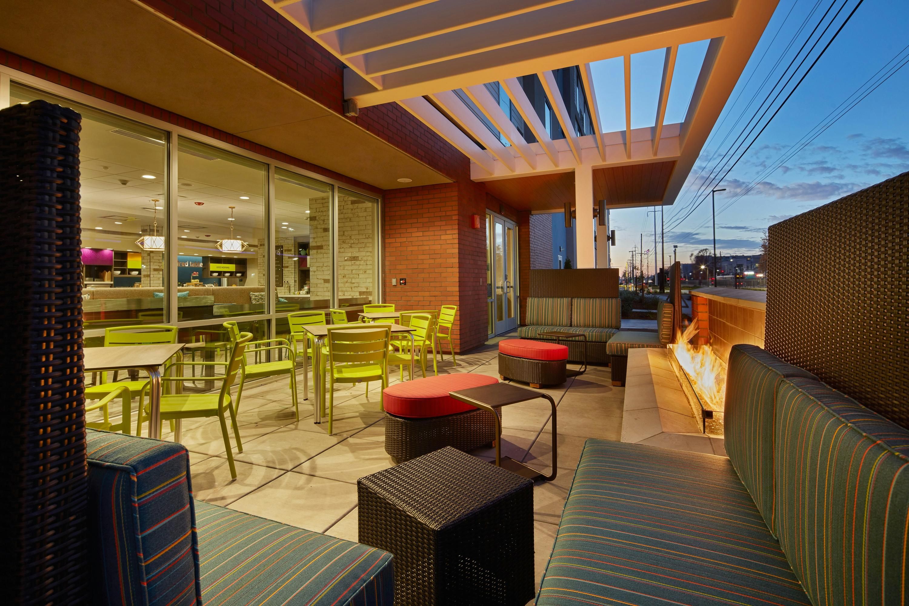 Home2 Suites by Hilton Sacramento at CSUS - Sacramento - Edificio