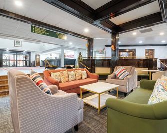 The English Inn of Charlottesville - Charlottesville - Salon