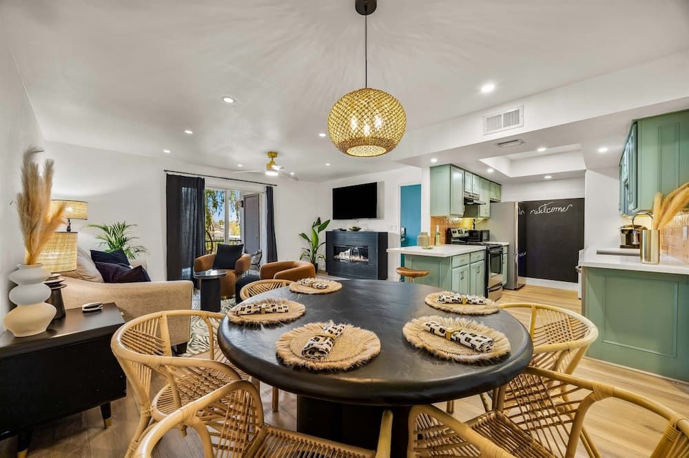 Bring the Whole Family, Fully Stocked! With AC - פיניקס - חדר אוכל