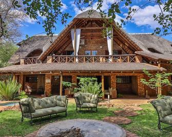 Kruger Riverside Lodge - Marloth Park - Bâtiment