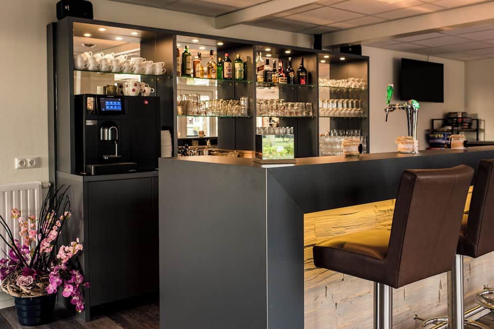 Hotel Nes - Nes - Bar
