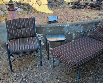 Spacious Studio Near Sedona - Lake Montezuma - Patio