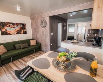 Premium Mobile Homes with thermal riviera tickets - Catez Ob Savi
