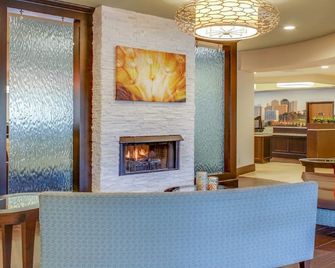 Club Hotel Nashville Inn & Suites - Nashville