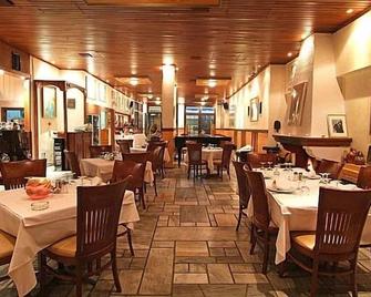 Iniohos Hotel Restaurant - Delphi - Restaurant