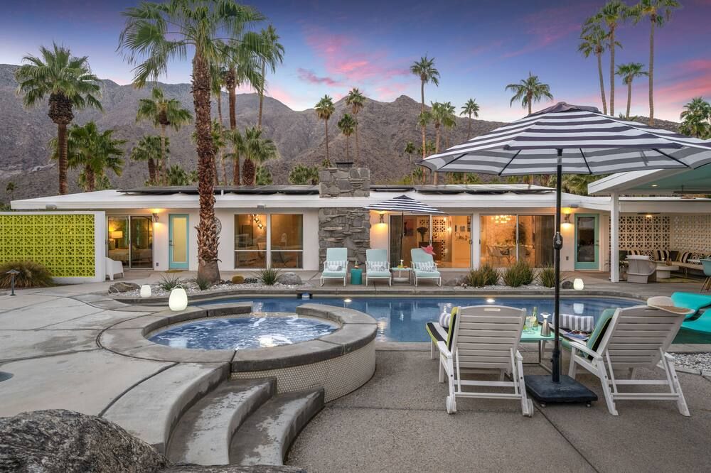 Ps Swanky: The Ultimate Mid-Century Experience - Palm Springs - Pool