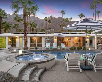 Ps Swanky: The Ultimate Mid-Century Experience - Palm Springs - Piscina