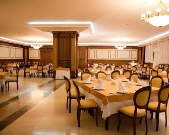 Sk Royal Kaluga - Kaluga - Ravintola