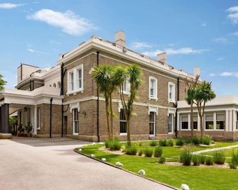 Trenython Manor Resort - Par - Gebäude