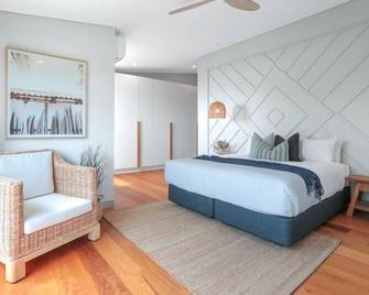 Luxe Coastal Abode, Marcus Beach - Marcus Beach - Bedroom