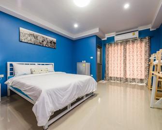 Sweet Dreams Guest House - Phetchaburi - Schlafzimmer