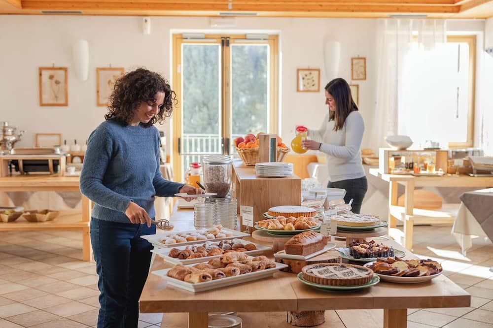 ي إي آي هوتل بيلامونتي