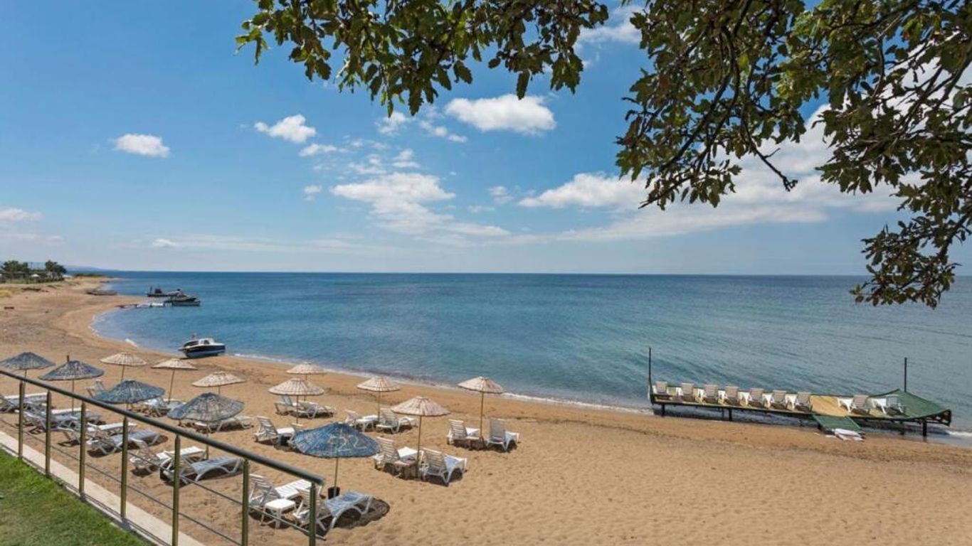 Hotel Troas Beach