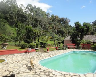 Chale III Serra da Cantareira with SPA and exclusive barbecue - Mairiporã - Pool