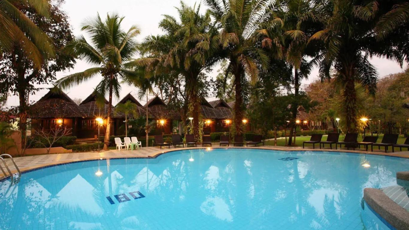 Golden Pai & Suite Resort