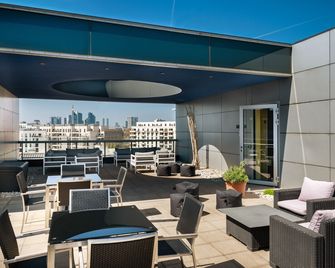 بلازا هوتل آند ليفينج فرانكفورت - فرانكفورت ام ماين - مبنى