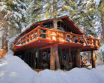 Treehouse by the Stream - Sundance - Edificio