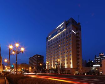 ناتورال هوت سبرينج دورمي إن بريميوم كوشيرو - كوشيرو - مبنى