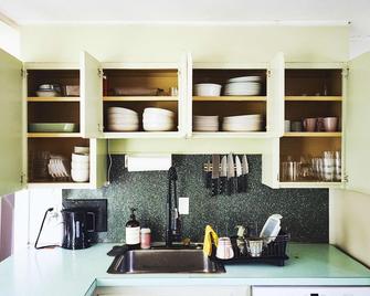 Cozy and stylish historical home in Kingston's Stockade - Kingston