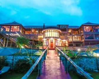 Ngorongoro Marera Mountain View Lodge - Karatu - Building