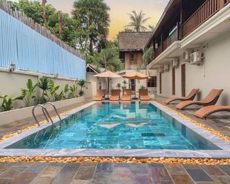 Villa Oasis - Luang Prabang - Piscina