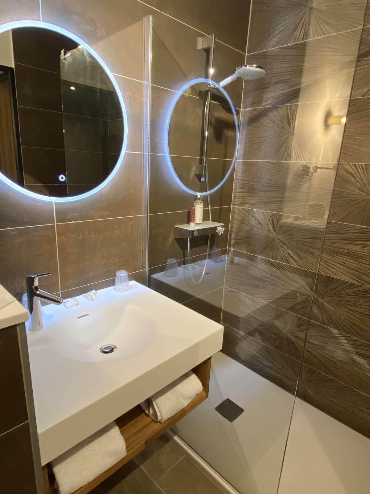 Golf Hôtel - La Grande-Motte - Bathroom