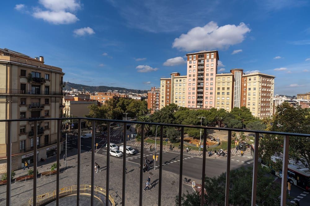 هوستال صانس