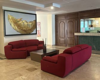 Hotel Real Del Sol - Zona Expo Industrial - กวาดาลาฮารา - ล็อบบี้