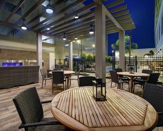 Hilton Garden Inn Houston Medical Center, Tx - Houston - Building