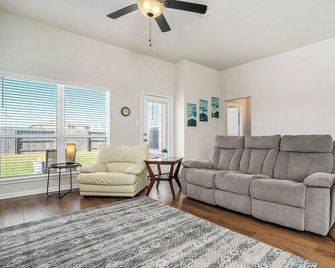 Cozy Retreat 15 mi from Galveston and JSC - Texas City - Obývací pokoj