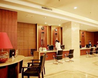 Tianyuan Business Hotel - Kashgar - Front desk