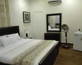 Kutumb Islamabad Tower 1 Bed Room Fully Furnished - Islamabad - Bedroom