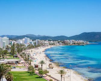Apto con Terraza 102 - Cala Millor