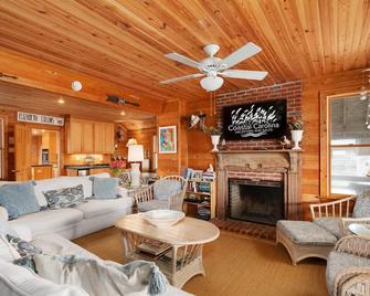 NH325 Frank Wood Cottage c. 1923 - Nags Head - Living room