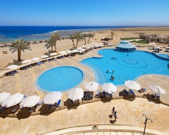 Concorde Moreen Beach Resort - מרסה עלאם - בריכה