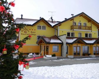 Tana Della Volpe - Lavarone - Building