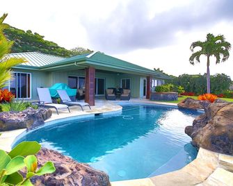 Breathtaking Kona Home - Heated Pool / Air conditioning and Beautiful Sunsets - Kailua-Kona - Pool
