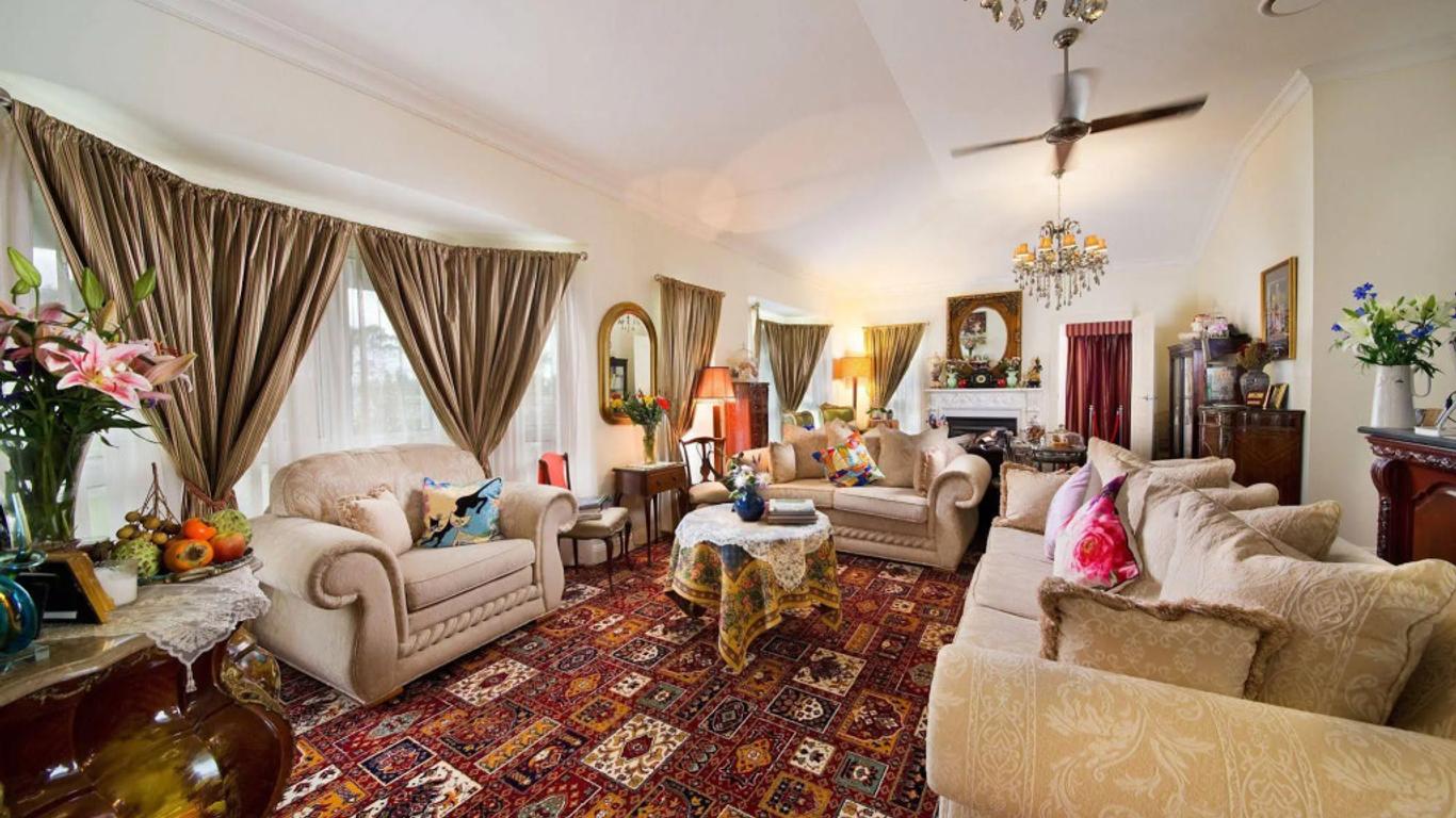 كاتومبا مانور