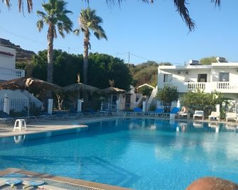 Angelina Studios - Kardamena - Bazén