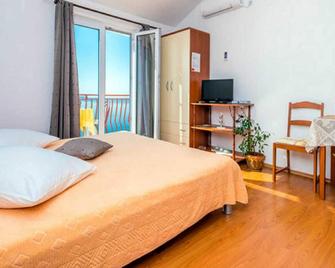 Guest House Fontana - Mlini - Schlafzimmer