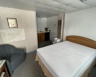 Autrain Motel - Au Train - Habitación
