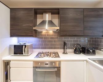 Host Stay Coventry Street - Wolverhampton - Phòng bếp