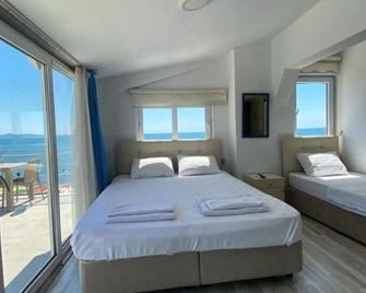 Paradise Hotel - Edremit - Slaapkamer