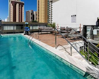 Simple Smart By Xtay - Novo, aconchegante e a 7min do Manaíra Shopping - João Pessoa - Pool