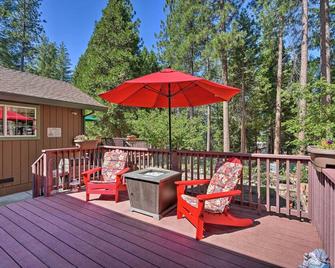 Pollock Pines Apartment with Private Deck on 5 Acres - Pollock Pines - Balcony